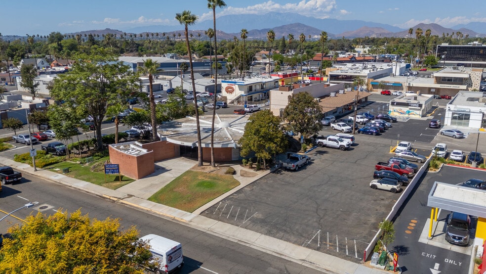 More Photos Of 3711 Central Ave, Riverside Freestanding For Sale