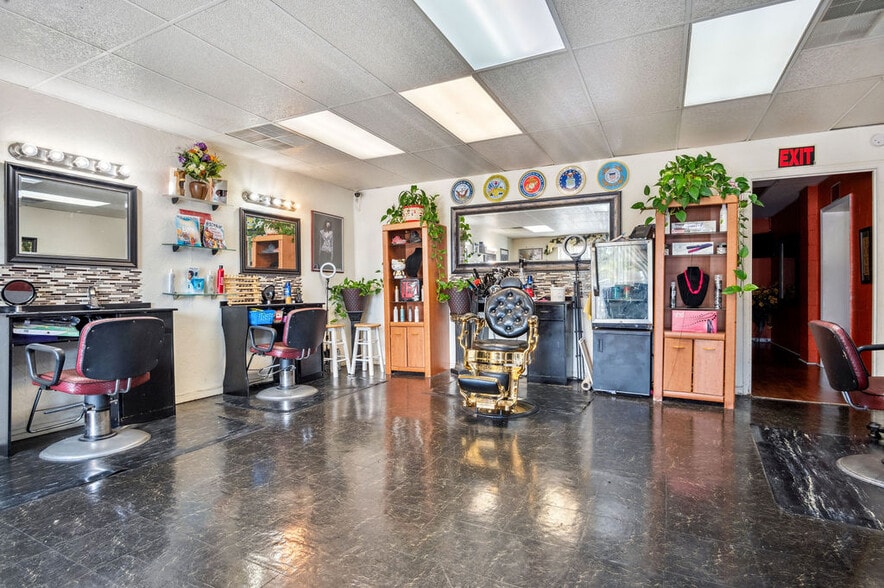 More Photos Of 1212-1216 Gum Branch Rd, Jacksonville General Retail For Sale