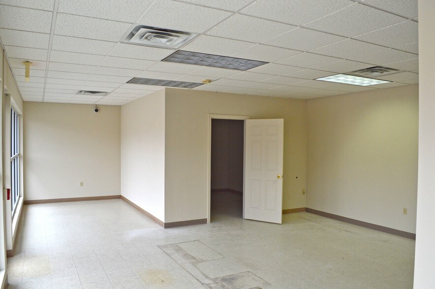 More Photos Of 1025 Jefferson Ave, Washington Medical For Sale
