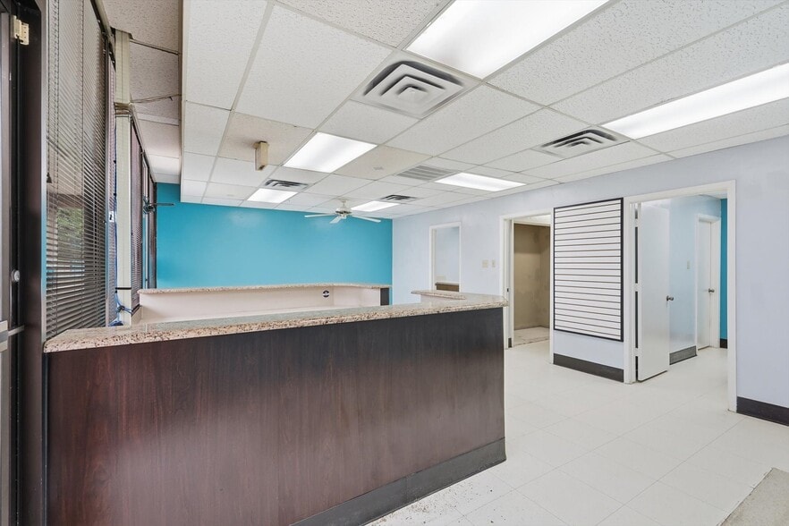 More Photos Of 2141-2149 W Park Blvd, Plano Unknown For Lease
