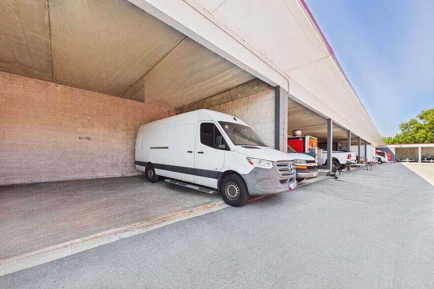 More Photos Of 450 Ansin Blvd, Hallandale Beach Self Storage For Sale