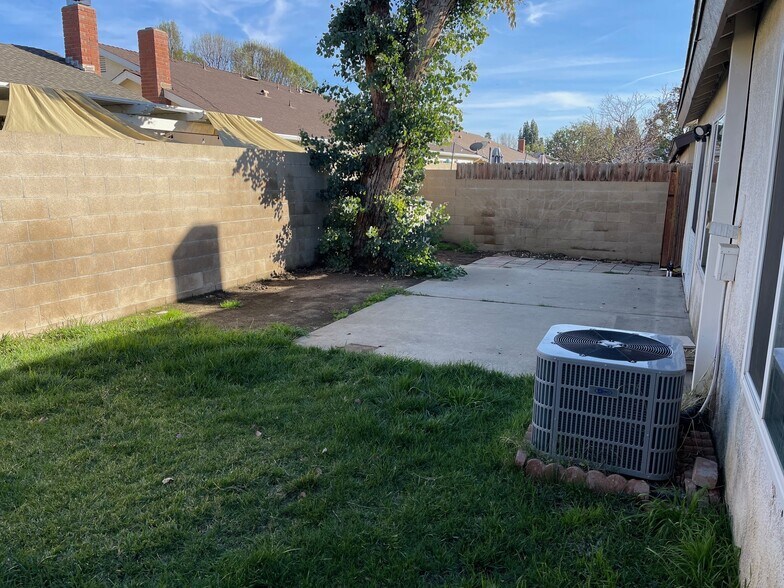 More Photos Of 2362 Wyandote Ave, Placentia Apartments For Sale