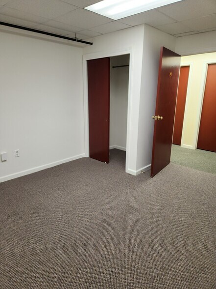 More Photos Of 1607 Route 300, Newburgh Office For Lease