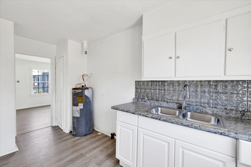 More Photos Of 3005 Avenue J, Birmingham Apartments For Sale