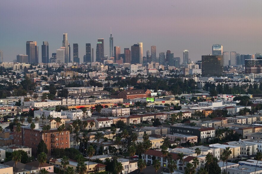 More Photos Of 137 N Kenmore Ave, Los Angeles Multifamily For Sale