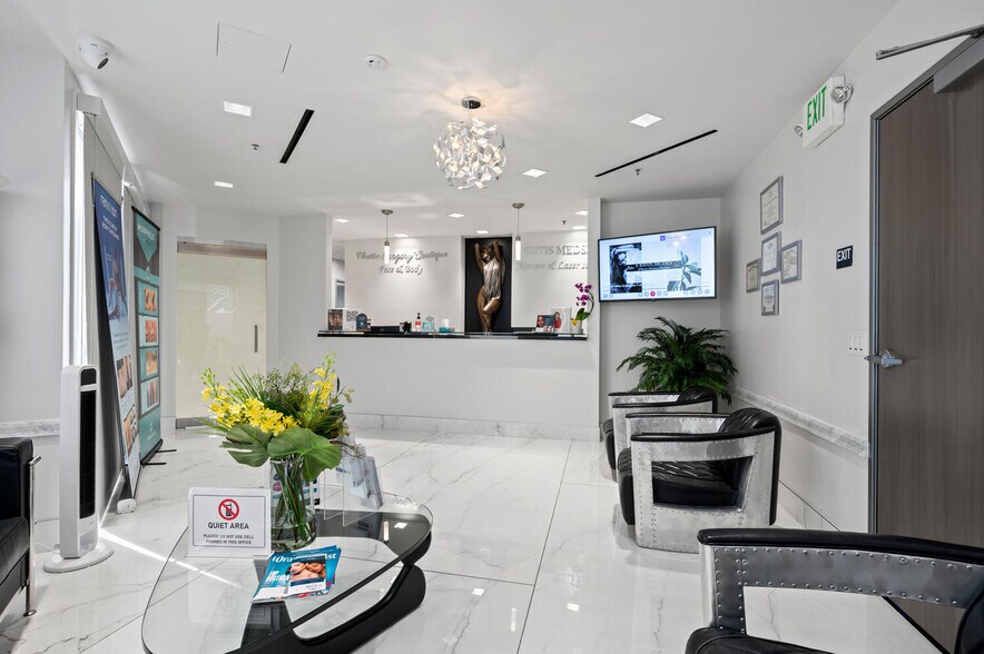 More Photos Of 20311 SW Birch St, Newport Beach Medical For Sale