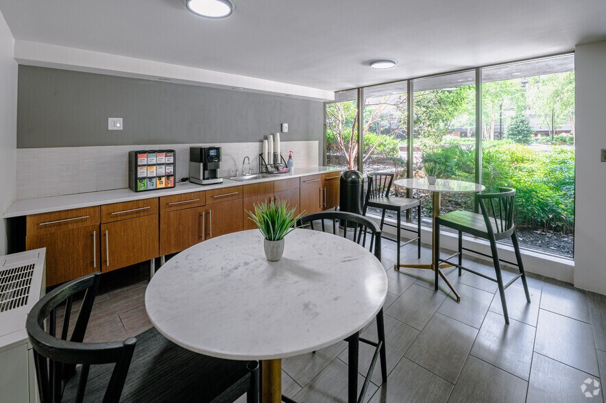 More Photos Of 8750 Georgia Ave, Silver Spring Apartments For Lease