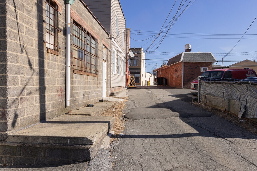 More Photos Of 7 New Main St, Haverstraw Storefront Retail Residential For Sale