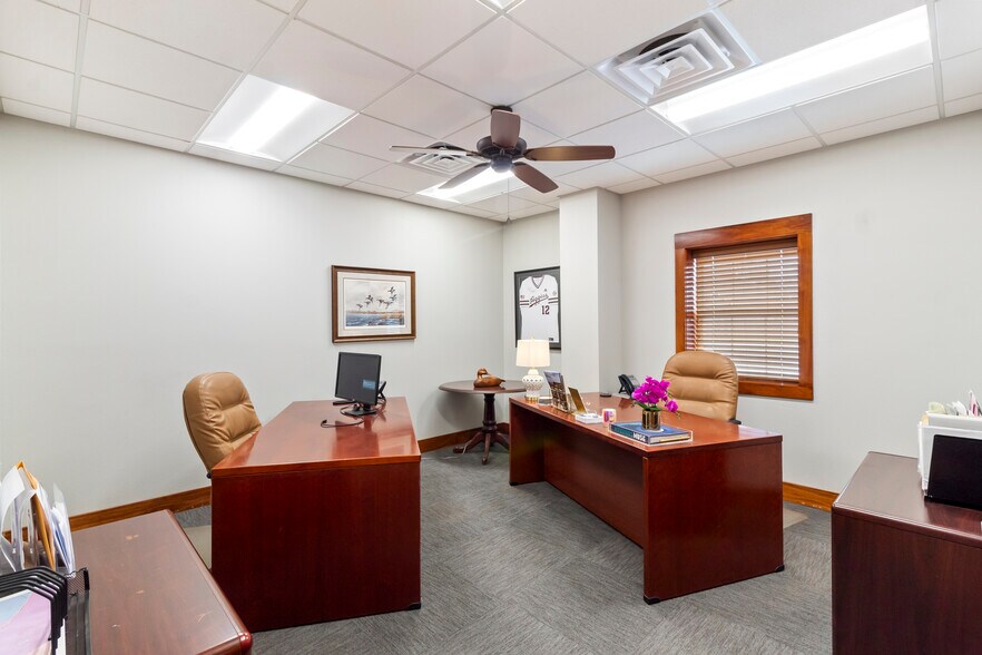 More Photos Of 3828 S College Ave, Bryan Office For Sale