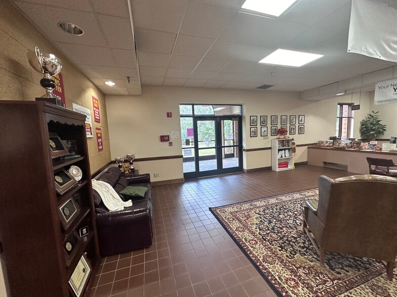 More Photos Of 201 N Troup St, Valdosta Office For Sale