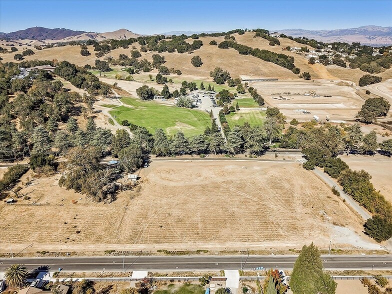 More Photos Of 2740 Hecker Pass Hwy, Gilroy Land For Sale