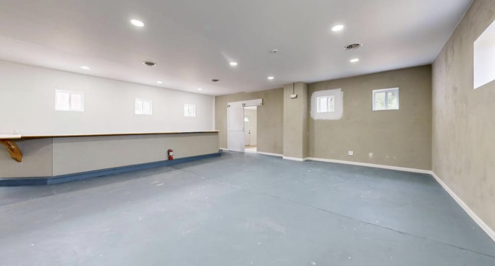 More Photos Of 38 Main St, East New Market Office For Lease
