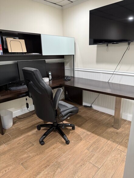 More Photos Of 465 Belfield Ave, Staten Island Office For Lease