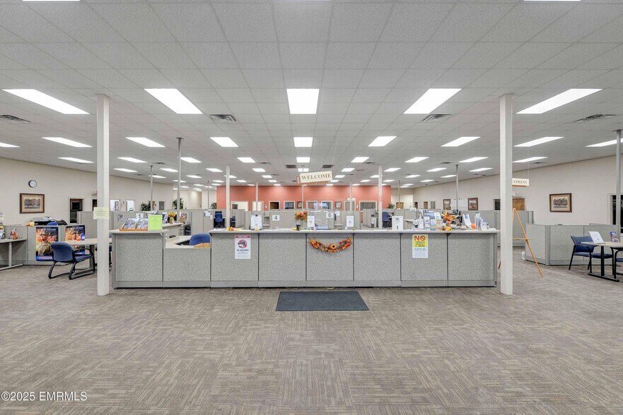 More Photos Of 2000 Highway 19 N, Meridian Office For Sale