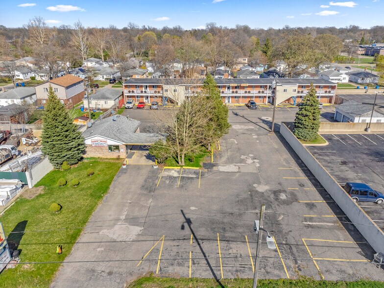 More Photos Of 6452 N Telegraph Rd, Dearborn Heights Hotel For Lease