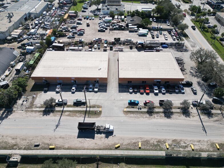 More Photos Of 6970 Wallis Rd, West Palm Beach Unknown For Lease