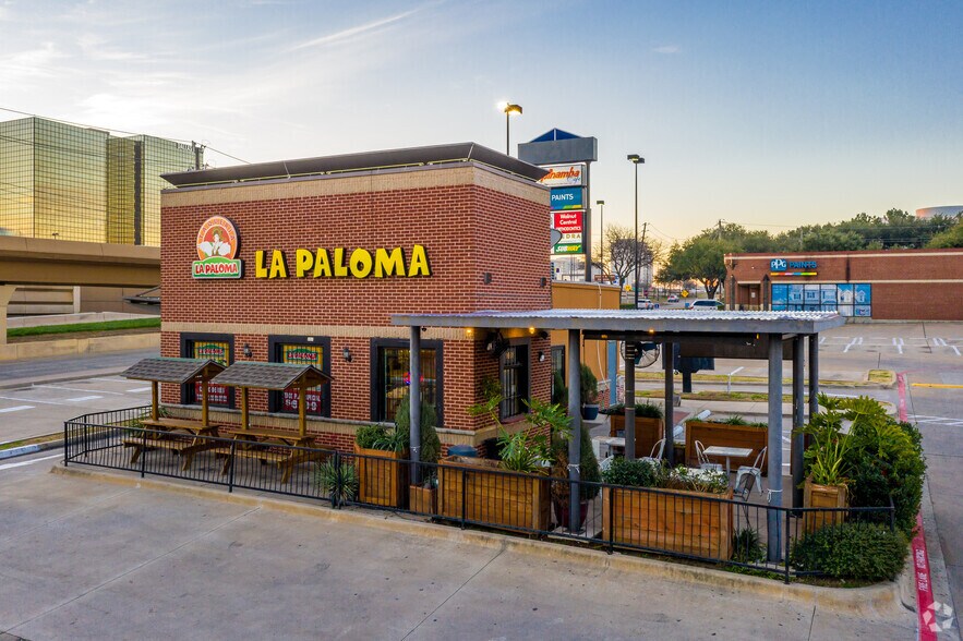 More Photos Of 9665-9669 N Central Expy, Dallas Unknown For Lease