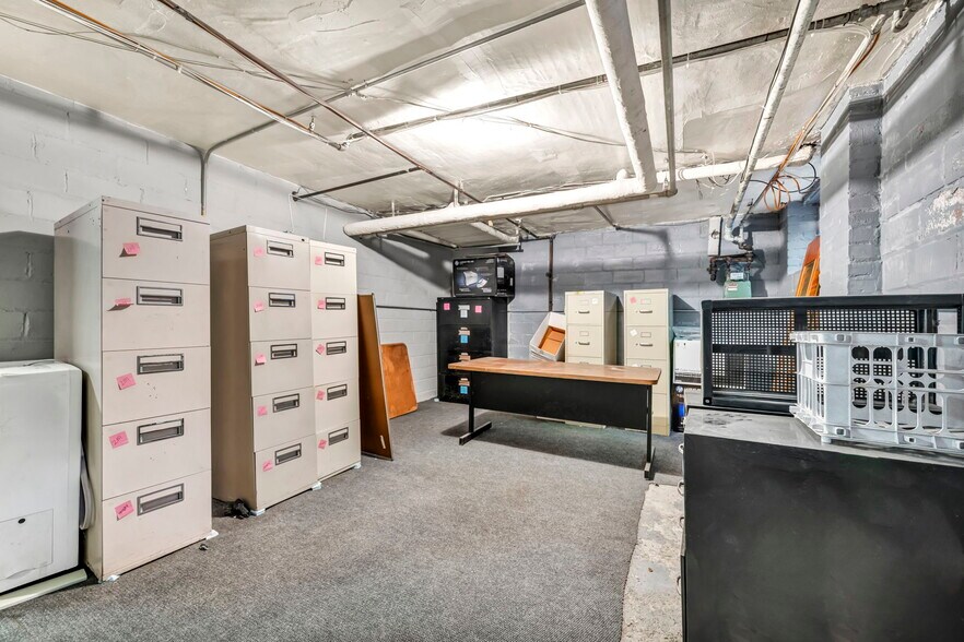 More Photos Of 881 E 222nd St, Euclid Office Residential For Sale