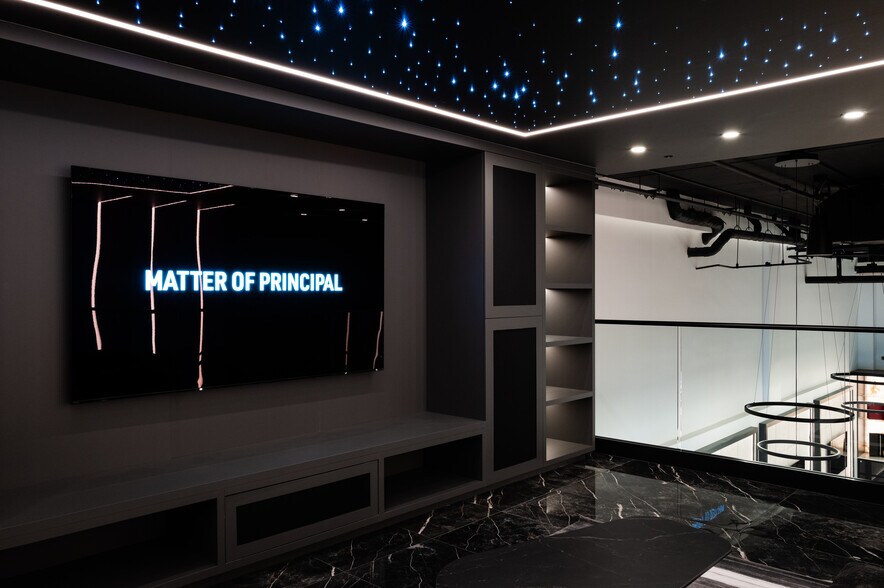 More Photos Of 13880 Wireless Way, Richmond Warehouse For Sale