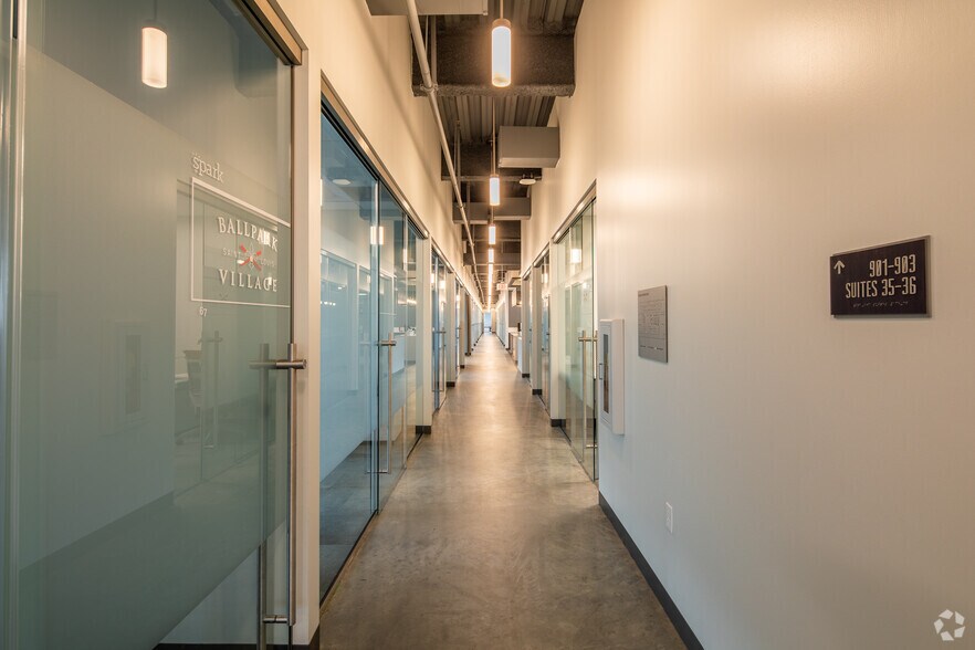 More Photos Of 6 Cardinal Way, Saint Louis Office For Lease