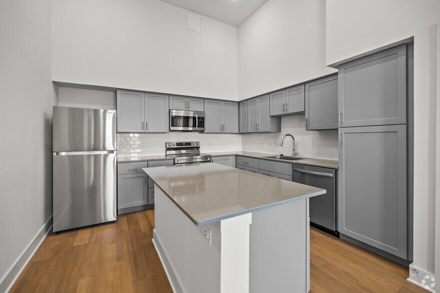 More Photos Of 4830 E Rosedale St, Fort Worth Apartments For Lease