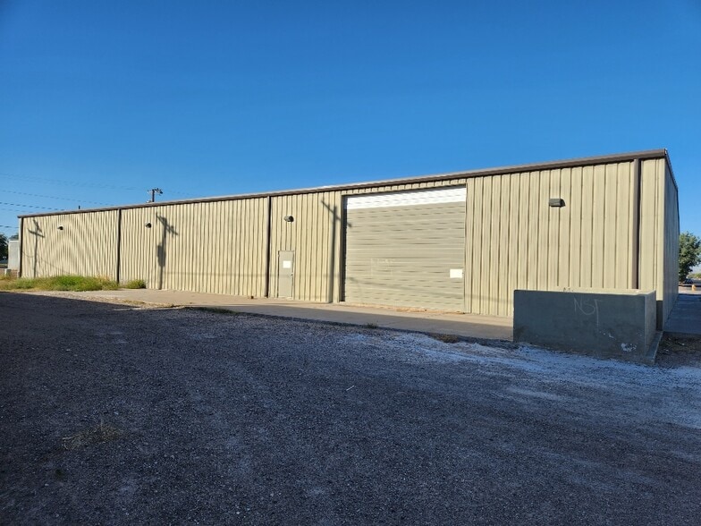 More Photos Of 425 S Main St, Coolidge Manufacturing For Lease