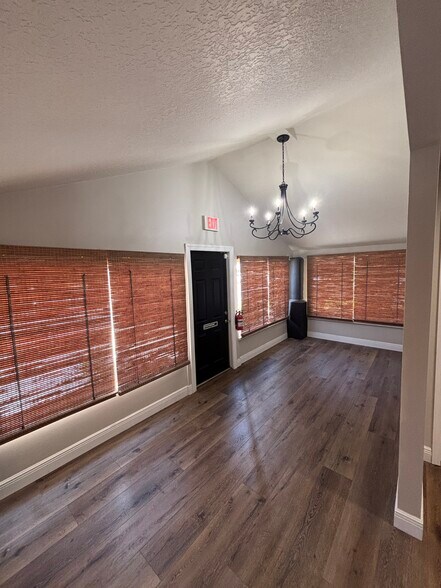 More Photos Of 2419 Manatee Ave, Bradenton Freestanding For Sale