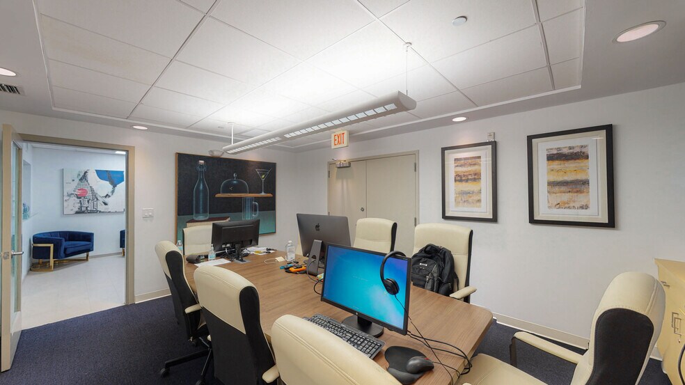 More Photos Of 4300 Biscayne Blvd, Miami Office Residential For Sale