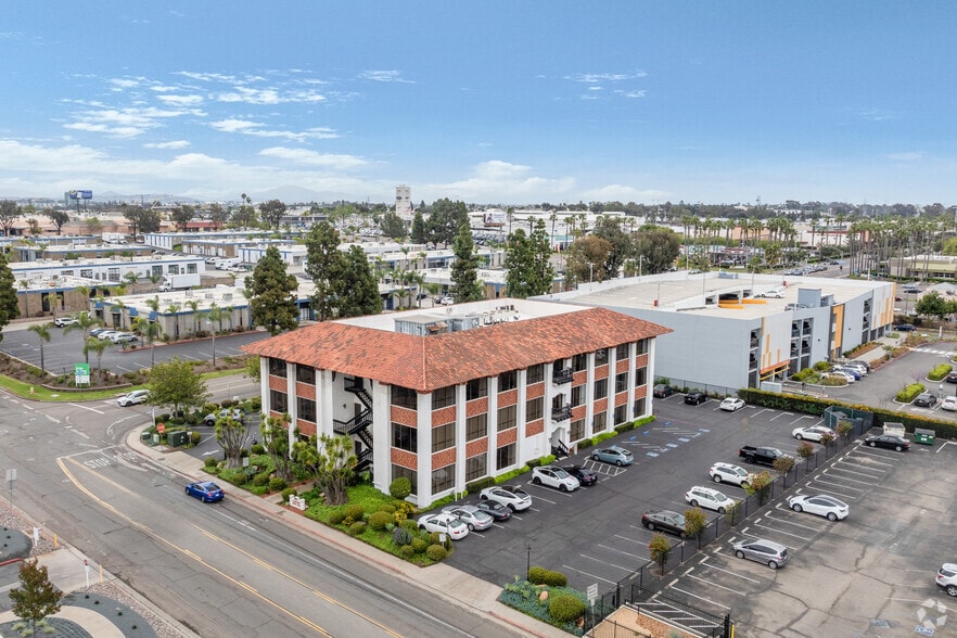 More Photos Of 7071 Convoy Ct, San Diego Office For Lease
