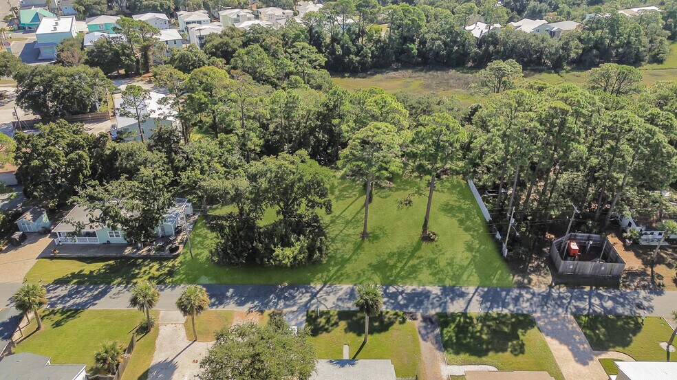 More Photos Of 106-108 Lewis Ave, Tybee Island Land For Sale