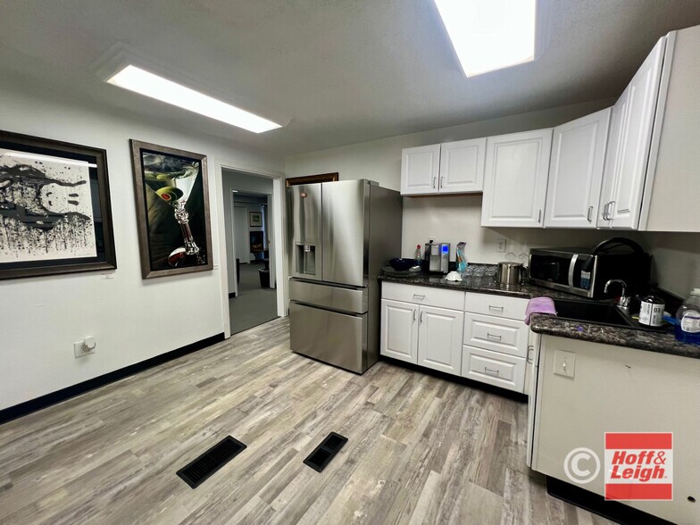 More Photos Of 6438-6444 S Quebec St, Centennial Office For Sale