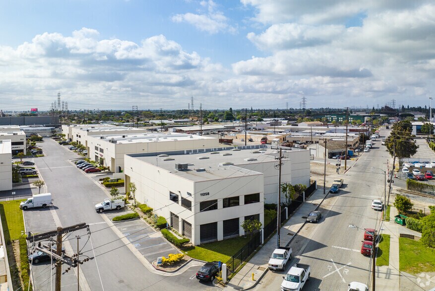 More Photos Of 9848 Firestone Blvd, Downey Unknown For Lease