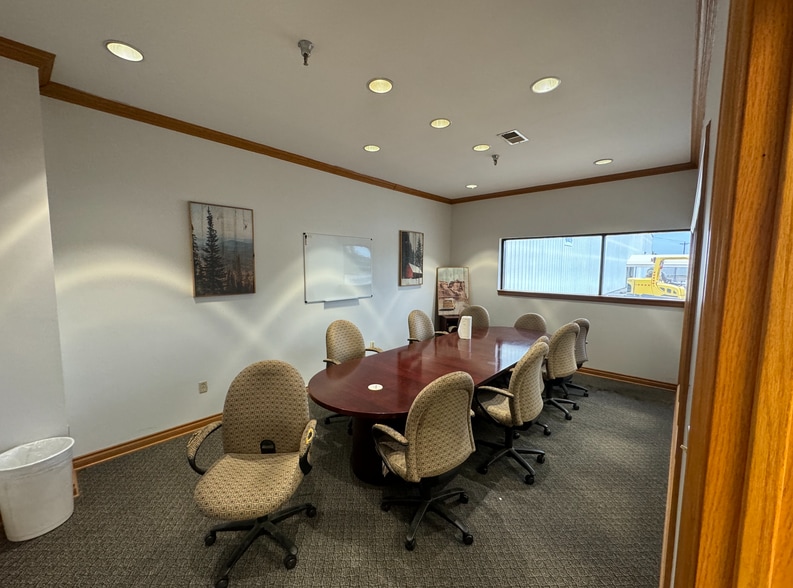 More Photos Of 16300 International St, Doswell Warehouse For Lease