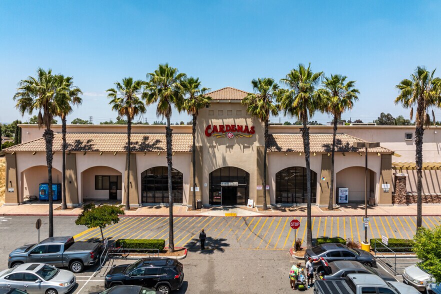 More Photos Of 2440-2450 S Vineyard Ave, Ontario Unknown For Lease