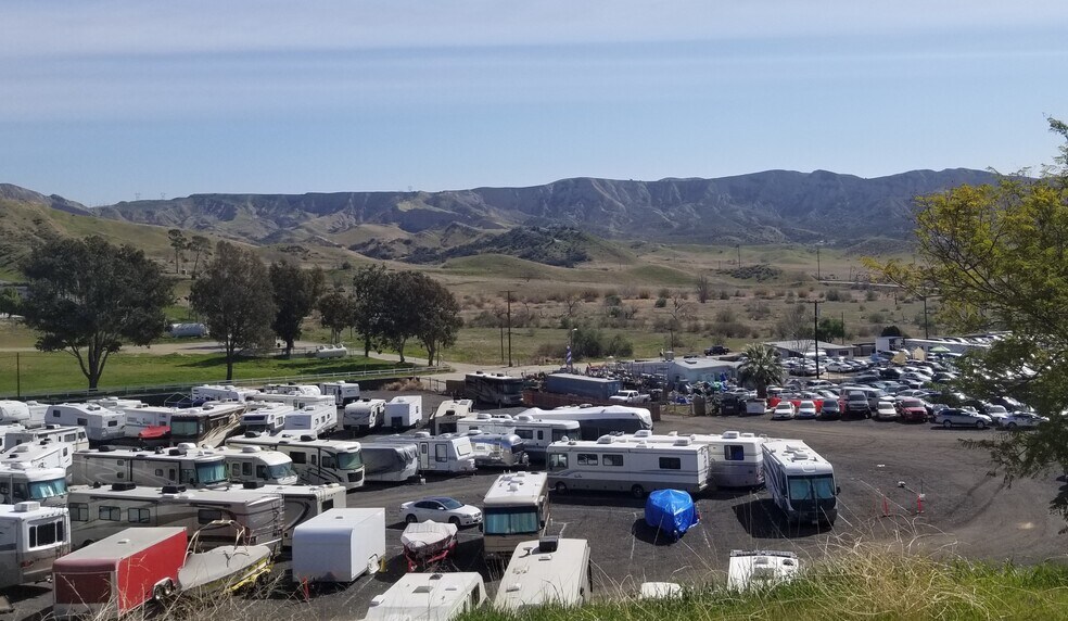 More Photos Of 29753-29757 Bouquet Canyon Rd, Santa Clarita Auto Dealership For Lease