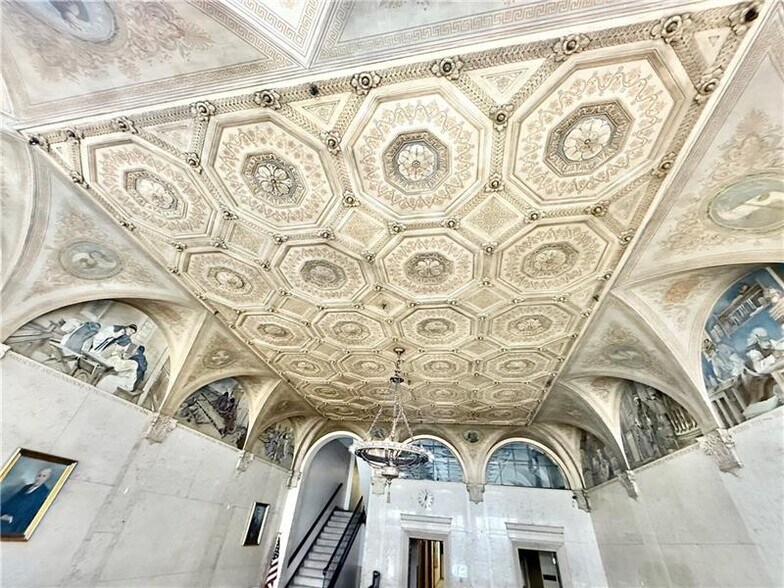 More Photos Of 27 E Mercer St, New Castle Office For Sale