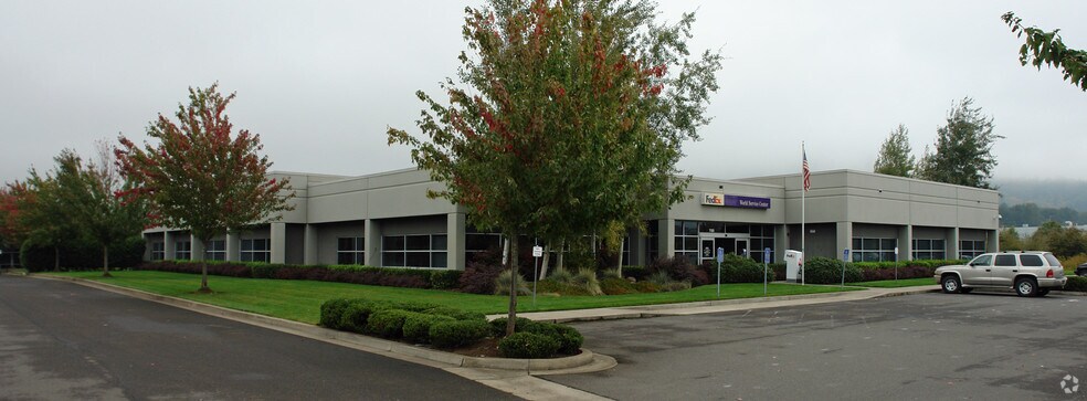 More Photos Of 700 International Way, Springfield Flex For Lease