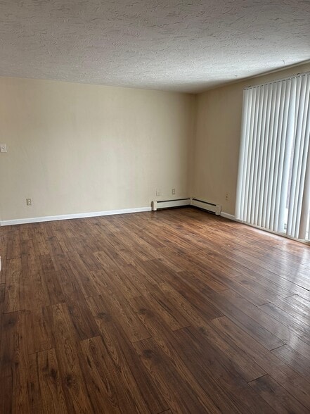 More Photos Of 1545 Kansas Ave, Lorain Apartments For Sale