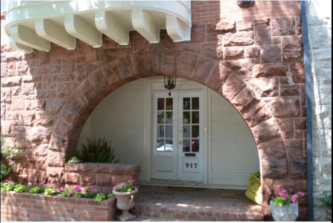 More Photos Of 917 Prince St, Alexandria Office Residential For Lease