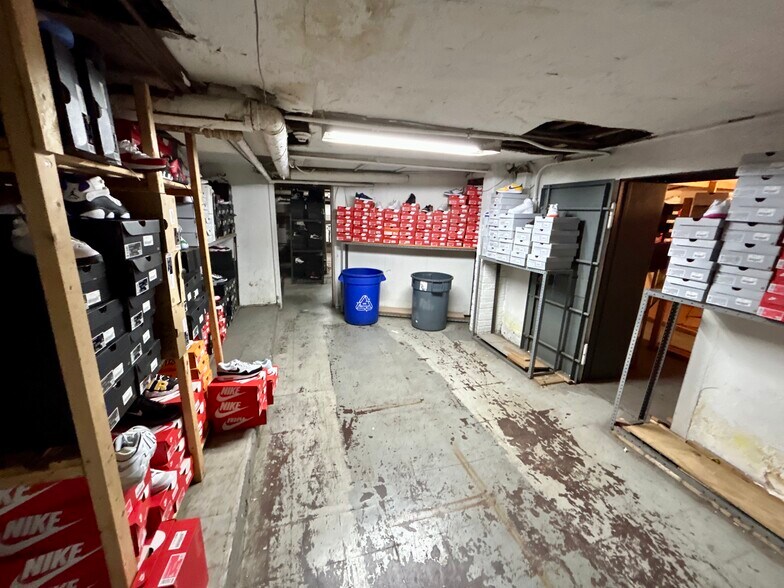 More Photos Of 20-34 Park Ave, Paterson Office For Sale