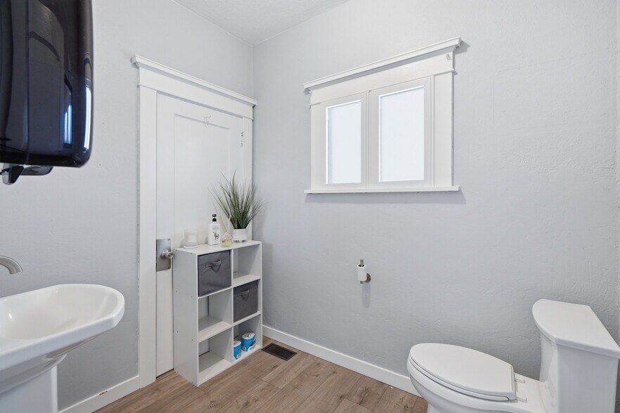 More Photos Of 2901 Main St, Vancouver Office For Sale
