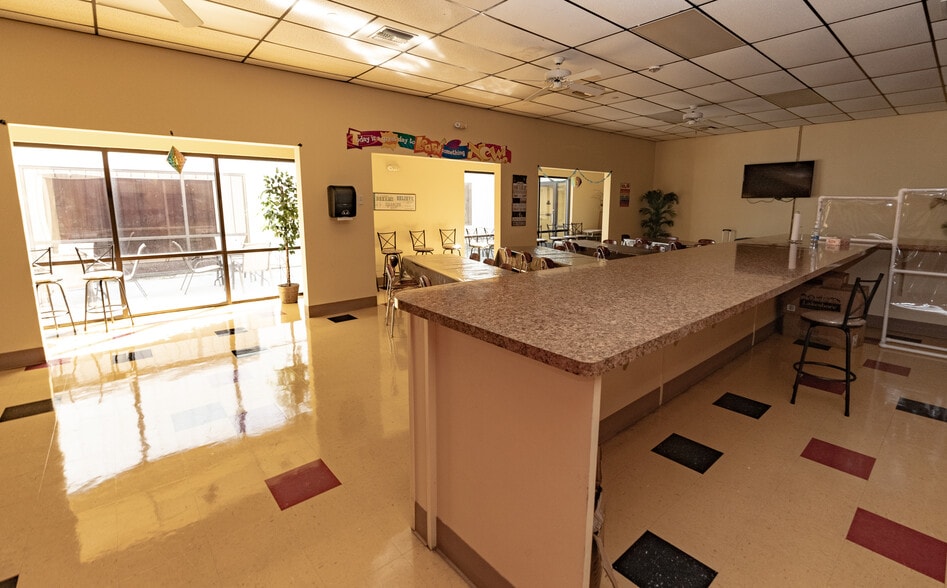 More Photos Of 8190 Pensacola Blvd, Pensacola Specialty For Sale