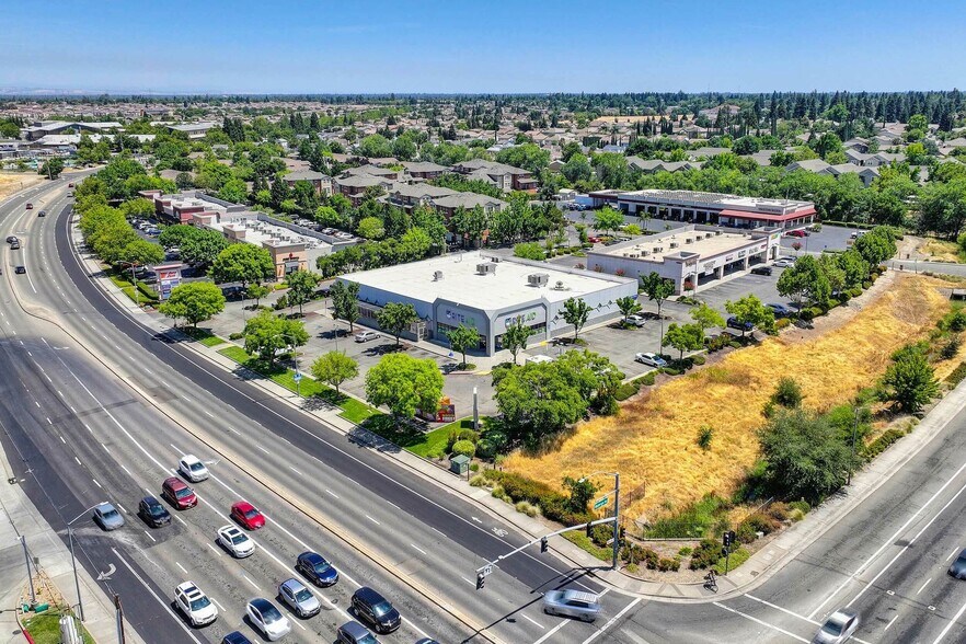 More Photos Of 4300 Elverta Rd, Antelope Drugstore For Sale