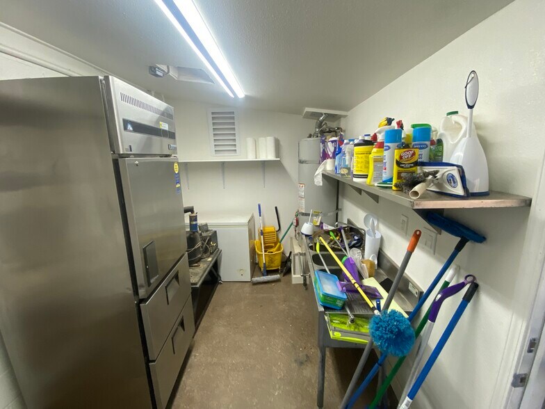 More Photos Of 4400 State Hwy 49 hwy, Pilot Hill Restaurant For Lease