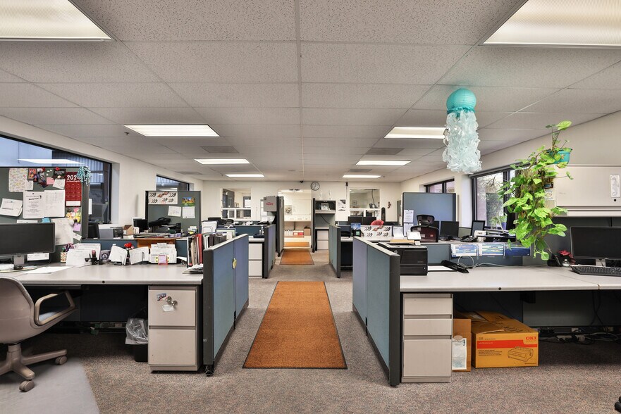 More Photos Of 800 Salinas Rd, San Juan Bautista Distribution For Sale