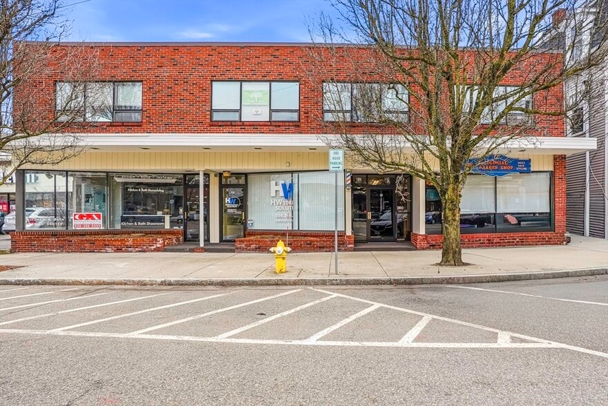 More Photos Of 10-16 South St, Westborough Office For Lease