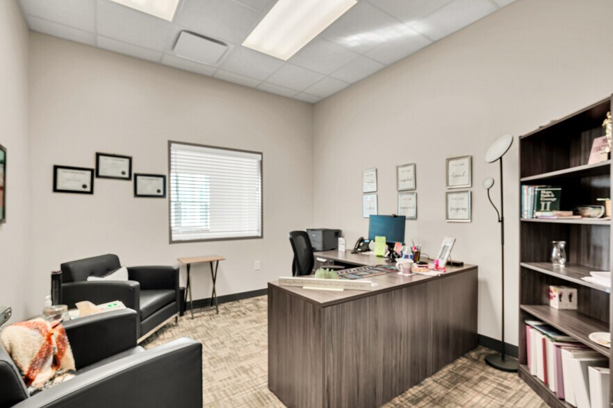 More Photos Of 1905 Jacquelyn Dr, Houston Schools For Lease