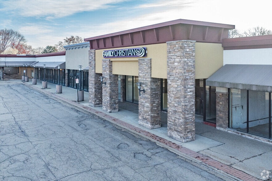 More Photos Of 1732-1862 Freeport Rd, Natrona Heights Storefront Retail Office For Sale