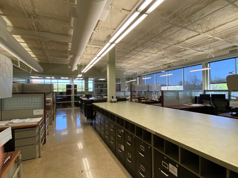 More Photos Of 1935 Airline Dr, Bossier City Bank For Sale