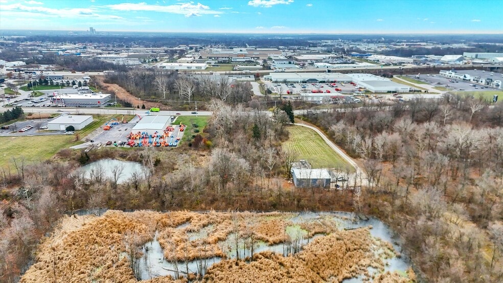 More Photos Of 2210 W Washington Center Rd, Fort Wayne Warehouse For Sale